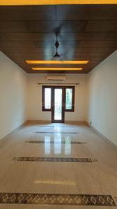 Hall Image of 8100 Sq.ft 4 BHK Builder Floor for rent in Panchsheel Park New Delhi for Rs. 400000