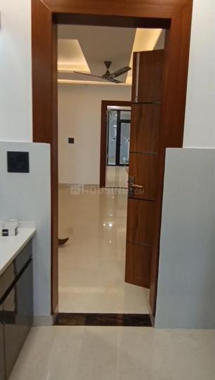 Sector 77 Main Image 1