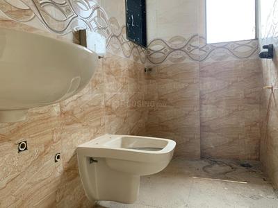 Bathroom Image of 857 Sq.ft 3 BHK Apartment / Flat for sale in Chembur Mumbai for Rs. 34500000