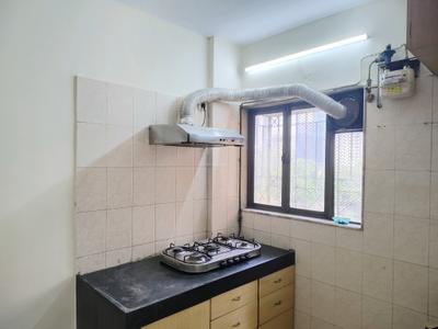 Kitchen Image of 1085 Sq.ft 3 BHK Apartment / Flat for rent in Dosti Maitri Gardens, Thane West Thane for Rs. 45000