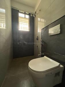 Bathroom Image of 1950 Sq.ft 4 BHK Apartment / Flat for sale in Navkarshree Building, Wakad Pune for Rs. 18500000