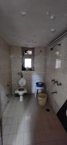Bathroom Image of 5760 Sq.ft 5 BHK Villa for sale in Mysore Colony, Chembur Mumbai for Rs. 160000000