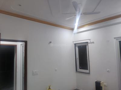 Bedroom Image of 2100 Sq.ft 3 BHK Builder Floor for rent in Wave City Plots, Wave City Ghaziabad for Rs. 30000