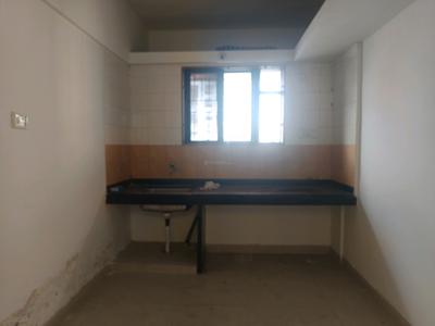 Kitchen Image of 600 Sq.ft 1 BHK Apartment / Flat for sale in Magarpatta Heliconia, Magarpatta City Pune for Rs. 7200000
