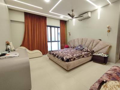 Bedroom Image of 4200 Sq.ft 4 BHK Apartment / Flat for sale in Marvel Sangria, Mohammed Wadi Pune for Rs. 39000000