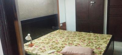 Bedroom Image of 1500 Sq.ft 3 BHK Independent House for rent in Mansarover Garden New Delhi for Rs. 35000
