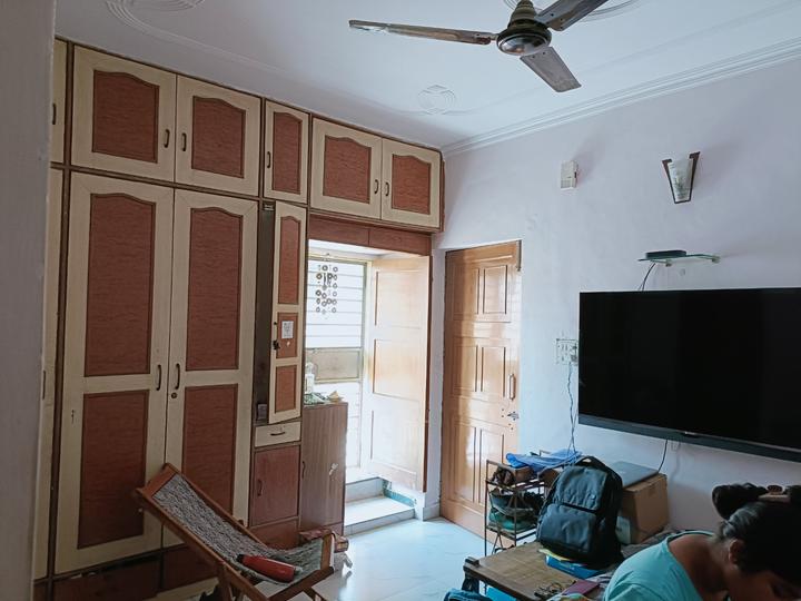 Mayur Vihar Phase 1 Bedroom 1
