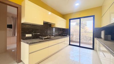 Kitchen Image of 1800 Sq.ft 3 BHK Apartment / Flat for rent in Anandvalli Nashik for Rs. 38000