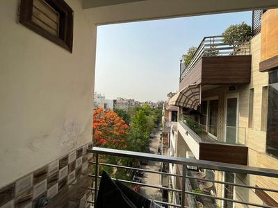 Balcony Image of Girls pg in Lajpat Nagar, New Delhi