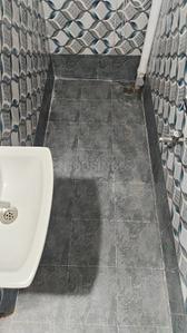 Bathroom Image of 720 Sq.ft 1 BHK Apartment / Flat for rent in Kondapur Hyderabad for Rs. 22850