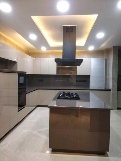 Silverglades The Laburnum Main Image 1