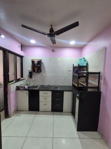 Kitchen Image of 900 Sq.ft 2 BHK Apartment / Flat for rent in Darshanam Avenue, Sayajiganj Vadodara for Rs. 20000
