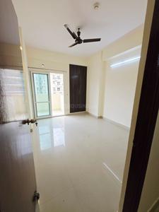 Hall Image of 1550 Sq.ft 3 BHK Apartment / Flat for sale in Mahagun Moderne, Sector 78 Noida for Rs. 21000000