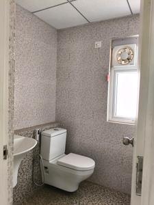 Common Bathroom Image of 1950 Sq.ft 3 BHK Apartment / Flat for rent in Shree Vardhman Victoria, Sector 70 Gurgaon for Rs. 42000