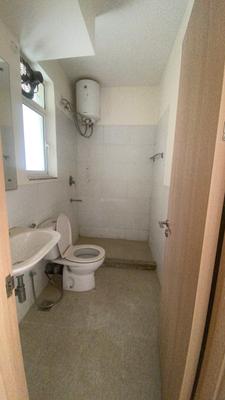 Image of 1633 Sq.ft 2.5 BHK Apartment / Flat for sale in DLF Express Greens, Manesar, Gurgaon for Rs. 12800000