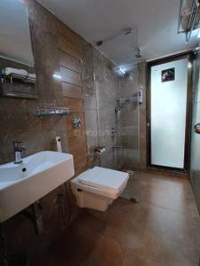 Bathroom Image of 710 Sq.ft 2 BHK Apartment / Flat for sale in Santacruz East Mumbai for Rs. 25000000