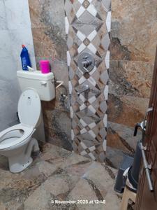 Bathroom Image of 1570 Sq.ft 3 BHK Apartment / Flat for sale in Shri Ram Lotus Valley, Tatibandh Raipur for Rs. 4800000