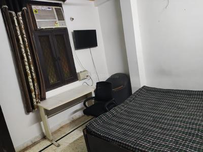 Bedroom Image of 1600 Sq.ft 2 BHK Builder Floor for rent in Sector 39 Noida for Rs. 32000