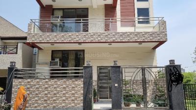 Building Image of 5000 Sq.ft 4 BHK Independent House for sale in Palam Vihar Gurgaon for Rs. 65000000
