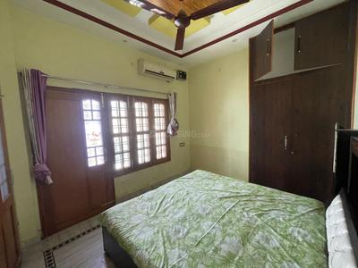 Bedroom Image of 1000 Sq.ft 2 BHK Independent House for rent in Gumaniwala Rishikesh for Rs. 13500