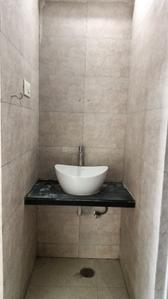 Bathroom Image of 660 Sq.ft 1 BHK Apartment / Flat for rent in Vishesh Balaji Symphony Wing I to K, Shilottar Raichur Navi Mumbai for Rs. 17000