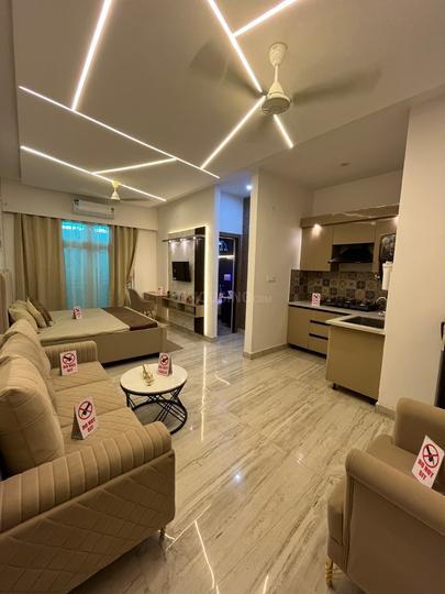 Trinity High Street North Avenue Main Image 1