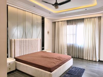 Bedroom Image of 3240 Sq.ft 4 BHK Builder Floor for sale in Paramount Luxury Ansal Esencia, Sector 67 Gurgaon for Rs. 37500000