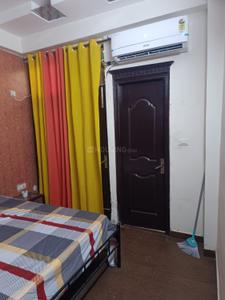 Bedroom Image of 850 Sq.ft 2 BHK Apartment / Flat for rent in Indirapuram Ghaziabad for Rs. 25000
