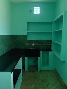 Kitchen Image of 900 Sq.ft 2 BHK Builder Floor for rent in Iyer Bungalow Madurai for Rs. 10000