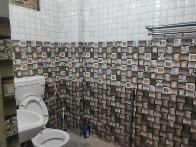 Bathroom Image of 2500 Sq.ft 2 BHK Builder Floor for sale in Basant Vihar Colony Lucknow for Rs. 5900000