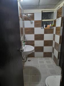 Bathroom Image of 1600 Sq.ft 3 BHK Apartment / Flat for rent in Radicon Vedantam, Noida Extension Greater Noida for Rs. 12000