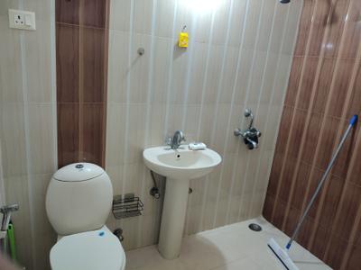 Image of 2100 Sq.ft 3 BHK Builder Floor for rent in Sector 46, Noida for Rs. 85000