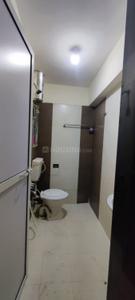 Bathroom Image of 650 Sq.ft 1 BHK Apartment / Flat for rent in Bindra One, Andheri East Mumbai for Rs. 45000