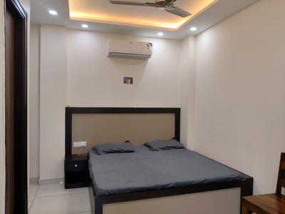 Bedroom Image of 750 Sq.ft 1 BHK Builder Floor for rent in Sector 56 Gurgaon for Rs. 34000