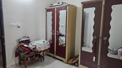 Bedroom Image of 1000 Sq.ft 2 BHK Apartment / Flat for sale in Darshanam Avenue, Sayajiganj Vadodara for Rs. 3000000