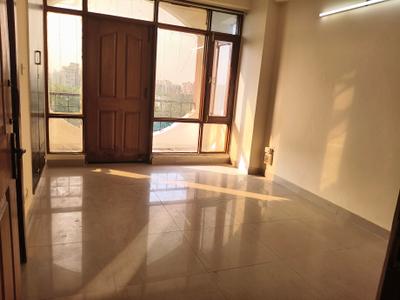 Bedroom Image of 2050 Sq.ft 3.5 BHK Apartment / Flat for rent in   Veena Residency, Sector 22 Dwarka New Delhi for Rs. 52000