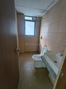 Bathroom Image of 1120 Sq.ft 2 BHK Apartment / Flat for sale in Kalpataru Immensa, Thane West Thane for Rs. 13900000