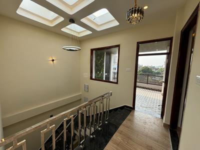 Balcony Image of 2500 Sq.ft 5 BHK Independent House for sale in Awaleshpur Varanasi for Rs. 21000000