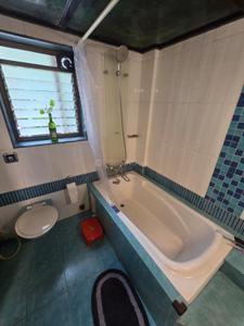 Bathroom Image of 600 Sq.ft 1 BHK Apartment / Flat for sale in  Silver Anklet, Andheri West Mumbai for Rs. 17500000
