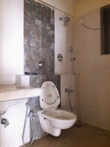 Bathroom Image of 670 Sq.ft 1 BHK Apartment / Flat for sale in Trinity Arham Aryan, Chembur Mumbai for Rs. 11700000