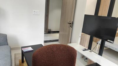 Living Room Image of 950 Sq.ft 1 BHK Apartment / Flat for rent in Serilingampally Hyderabad for Rs. 32000