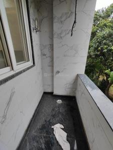 Balcony Image of 950 Sq.ft 3 BHK Builder Floor for sale in Shalimar Bagh New Delhi for Rs. 18200000