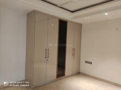 Bedroom Image of 2520 Sq.ft 4 BHK Builder Floor for sale in Punjabi Bagh New Delhi for Rs. 47500000