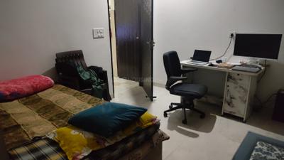 Bedroom Image of 1000 Sq.ft 2.5 BHK Builder Floor for rent in Sector 6 Gurgaon for Rs. 16000