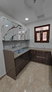 Kitchen Image of 950 Sq.ft 3 BHK Builder Floor for sale in Shalimar Bagh New Delhi for Rs. 18100000