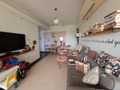 Living Room Image of 980 Sq.ft 2 BHK Apartment / Flat for sale in Chandiwala Pearl Height, Andheri West Mumbai for Rs. 27000000