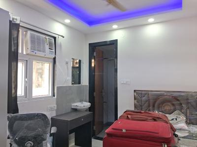 1 RK Independent Builder Floor