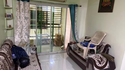 Living Room Image of 1305 Sq.ft 2 BHK Apartment / Flat for rent in Shukan Lotus, Chandlodia Ahmedabad for Rs. 24000