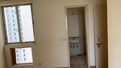 Bedroom Image of 950 Sq.ft 2 BHK Apartment / Flat for sale in Jaypee Kosmos, Sector 134 Noida for Rs. 7500000