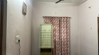 Living Room Image of 600 Sq.ft 1 BHK Builder Floor for rent in Palam Vihar Gurgaon for Rs. 23000